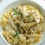 tagliatelle z oscypkiem, rozmarynem, sosem serowym