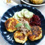 złociste, chrupiące kotleciki kukurydziane z tofu i ziemniakami