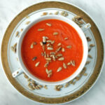 Lekki krem z papryki i jabłka.