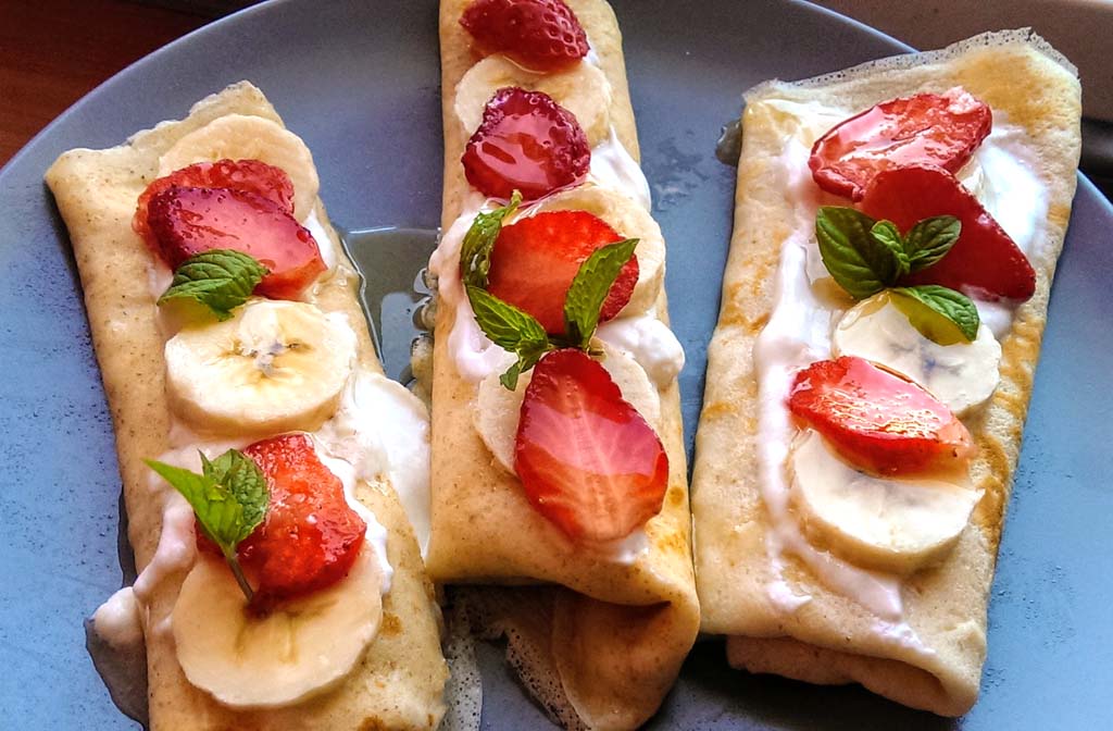 naleśniki z truskawkami