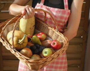 jesienne zbiory, jabłka, dynie, gruszki