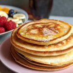 chrupiące pancakes z syropem klonowym