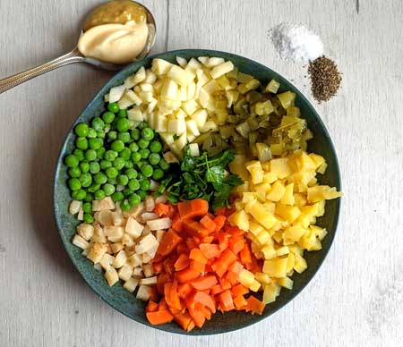 składniki sałatki jarzynowej