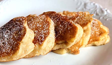 chrupiące racuszki z bananem i jabłkiem