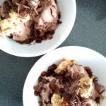 lody jogurtowe z czekoladą i rodzynkami