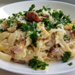 makaron z sosem grzybowym