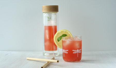 orzeźwiający napój z arbuza i wody kokosowej