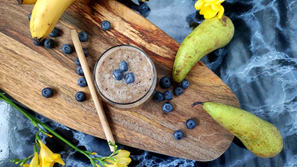 koktajl śniadaniowy z borówkami