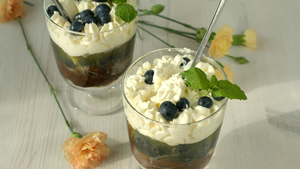 Mini trifle w pucharku