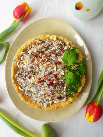 tarta z brązowymi pieczarkami
